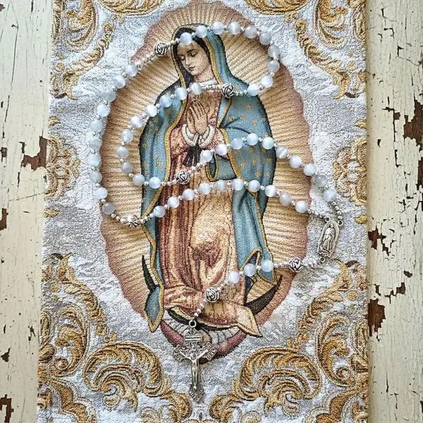 Our Lady of Guadalupe Religious Rose Bead Rosary, Fashion Costume Jewelry Necklace for Gifting, Gift, Devotional, Believers, Prayer, Elegant, Decor, Ornaments, Fashion Unisex
