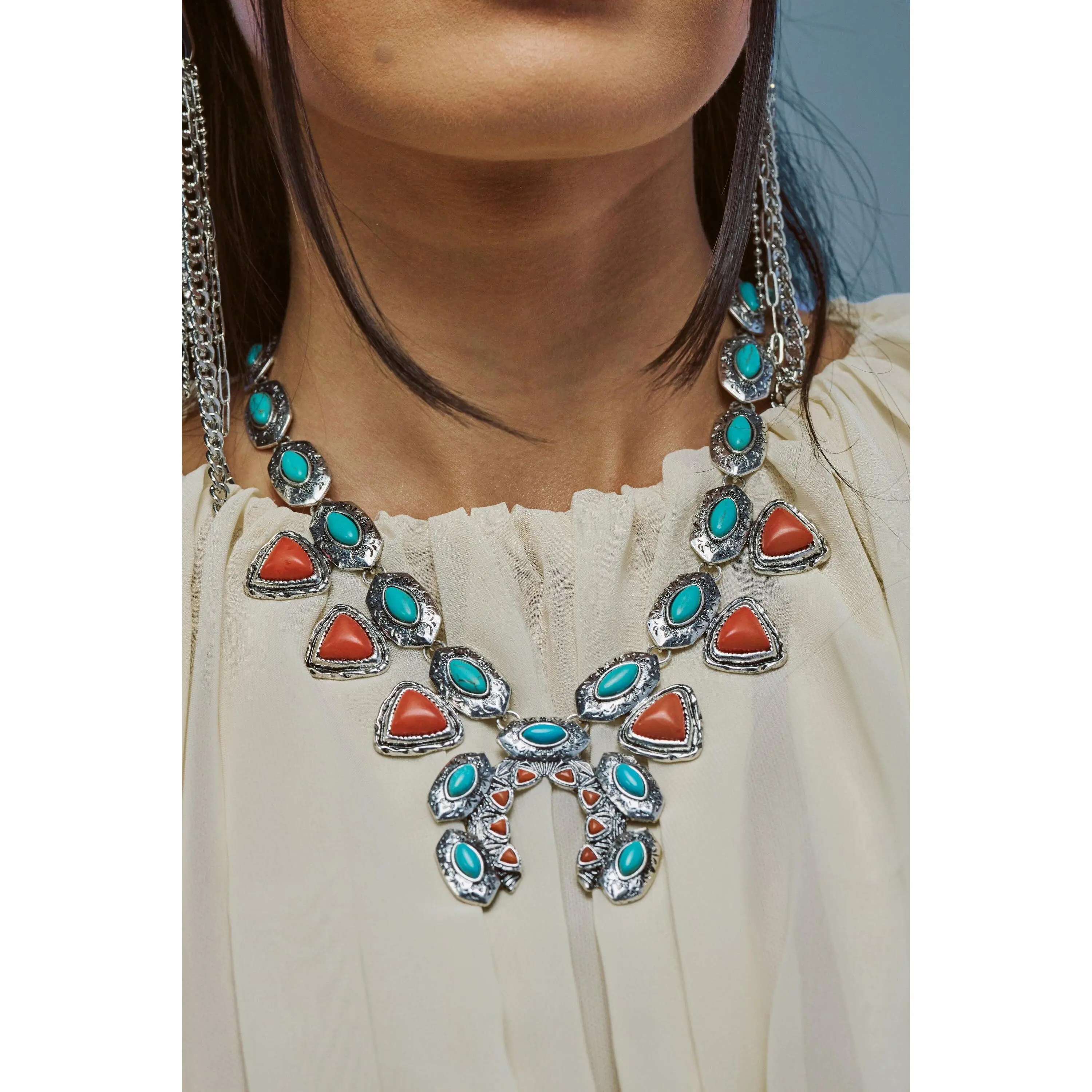 WAY OUT WEST TURQUOISE NECKLACE