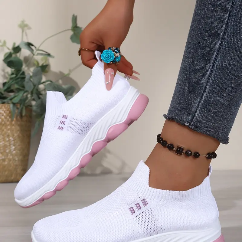 New Summer Breathable Mesh Slip-On Shoes for Women Comfortable Walking Sneakers