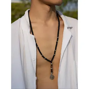 Men’s vintage compass pendant necklace—fashionable beaded necklace for parties and daily wear; trendy, versatile, and exquisite jewelry that matches any outfit, ideal as a birthday gift; modern, versatile accessories.