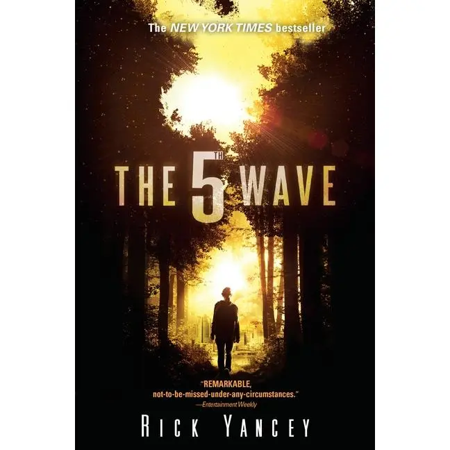 The 5th Wave: The First Book of the 5th Wave Series by Rick Yancey (Paperback)