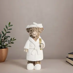 Highland Cow Champagne Bottle Resin Statue, Country-Style Desktop Decor, Cow Ornament for Home Office, Living Room and Bathroom, Ideal Thanksgiving & Christmas Gift