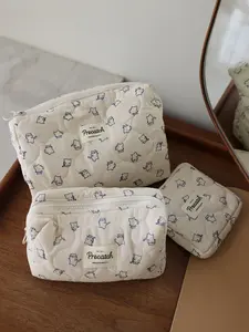 Portable Travel Storage Bag for Girls, Makeup Bag, Cosmetic Pouch, Sanitary Pad Holder, Cute Cartoon Cat Design, Square Flat Body Pouch