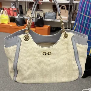 Pre-owned SALVATORE FERRAGAMO 1 Shoulder Bags Ferragamo Shoulder Bag YX