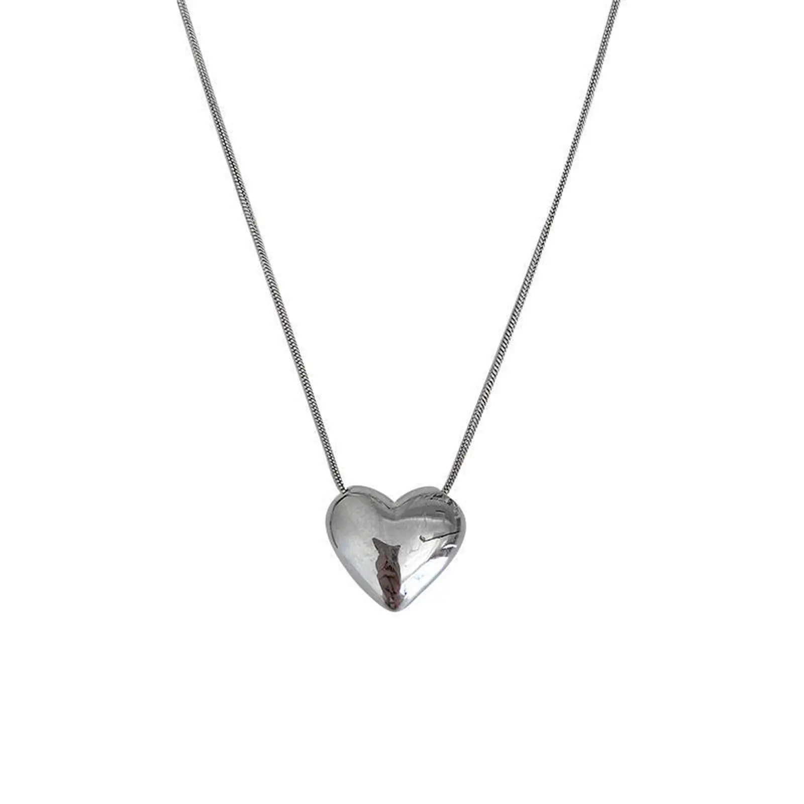 Small design, minimalist and versatile, smooth heart-shaped clavicle chain, light luxury accessories, necklace, fashion trend, daily matching