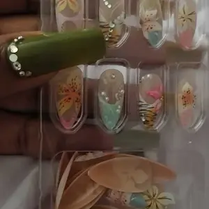 review image 0