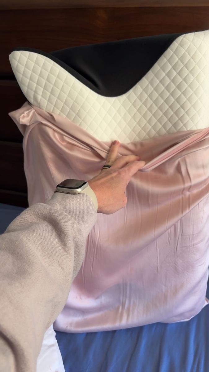 Item: White & Black, one-size