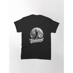 Believe! Bigfoot Rock On for Santa Believer Funny Christmas Gift Classic T-Shirt