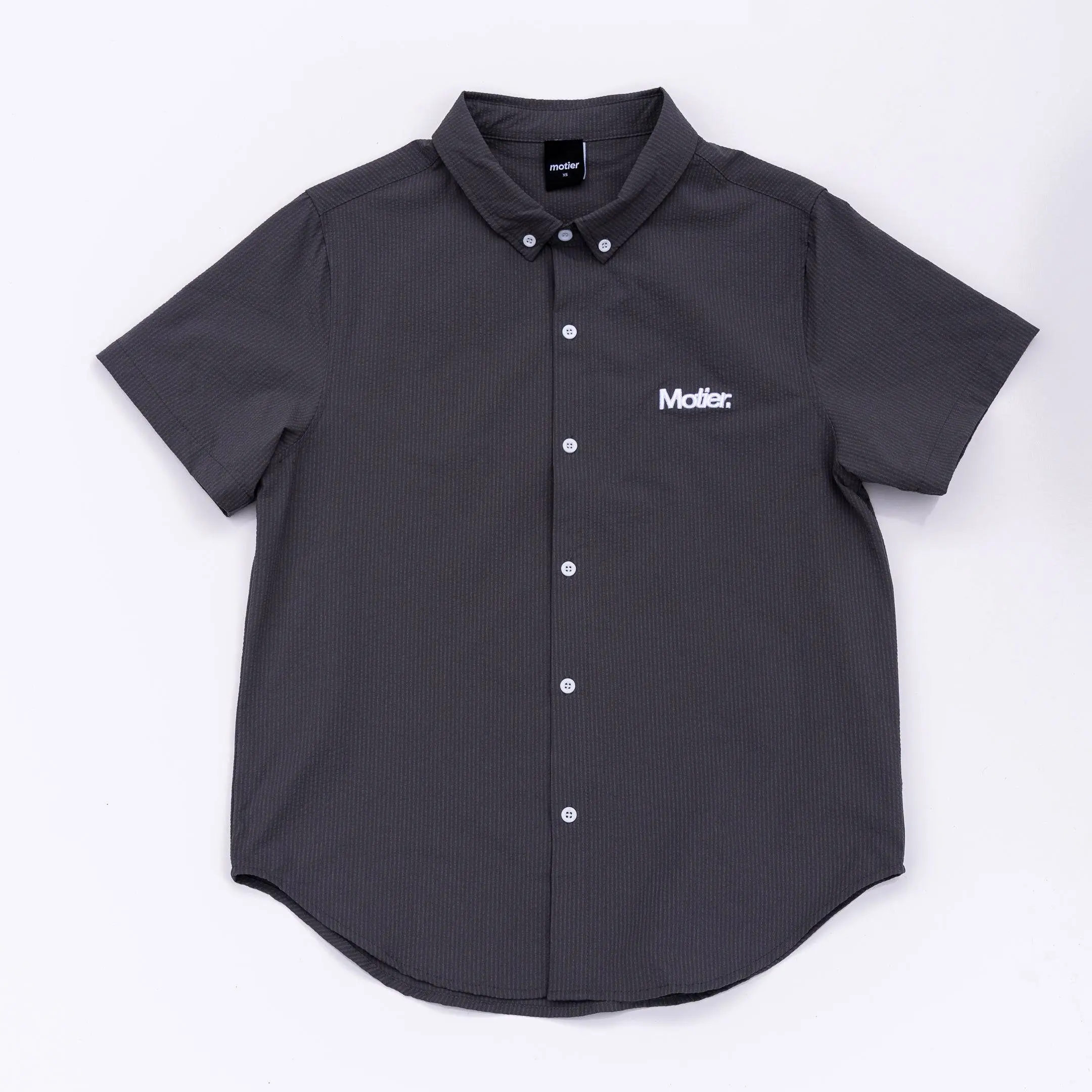 The Winston Seersucker Button Down (Graphite)