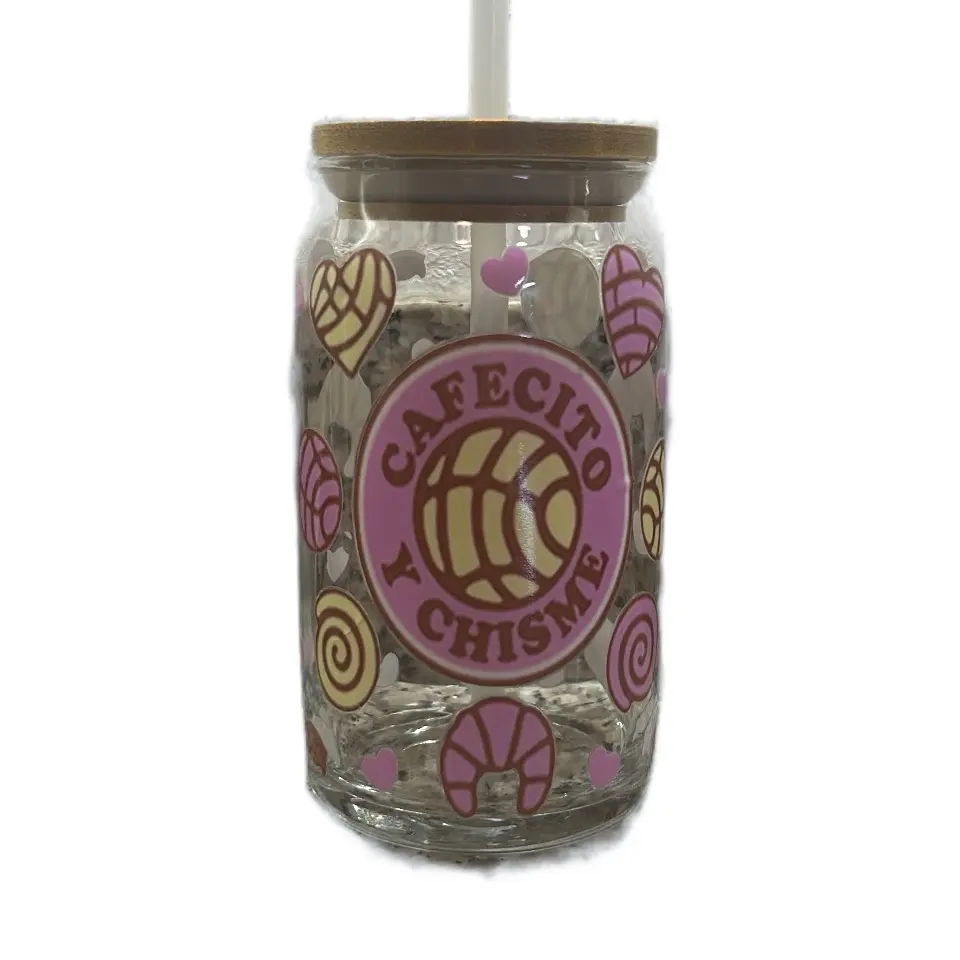 Cafecito y chisme glass cup with bamboo lid and straw