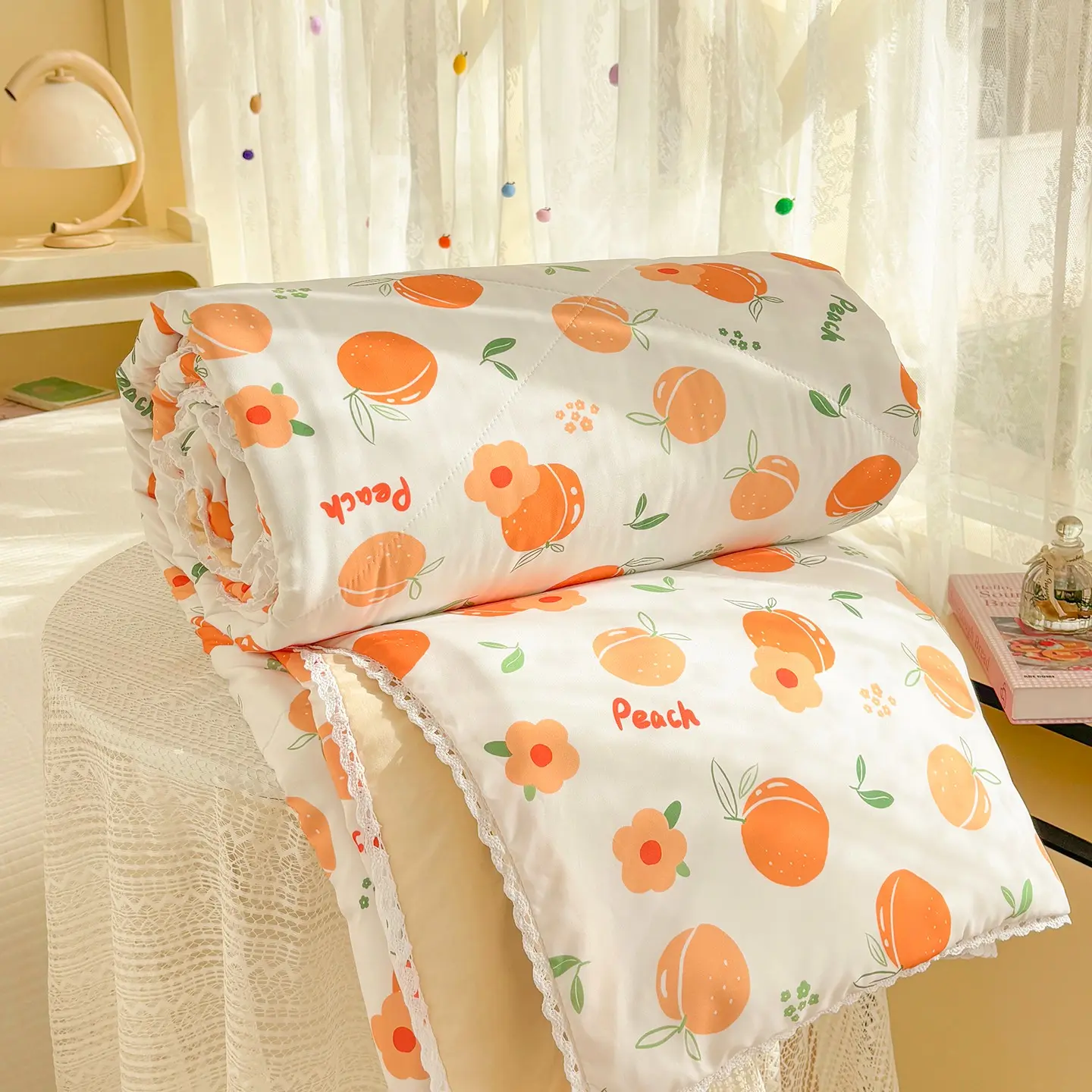 A lightweight summer quilt with floral lace pattern and orange print, Lightweight Quilts, Multipurpose bedding, a soft, skin-friendly air-conditioning quilt, perfect for summer bedrooms, offices, living rooms, and home relaxation