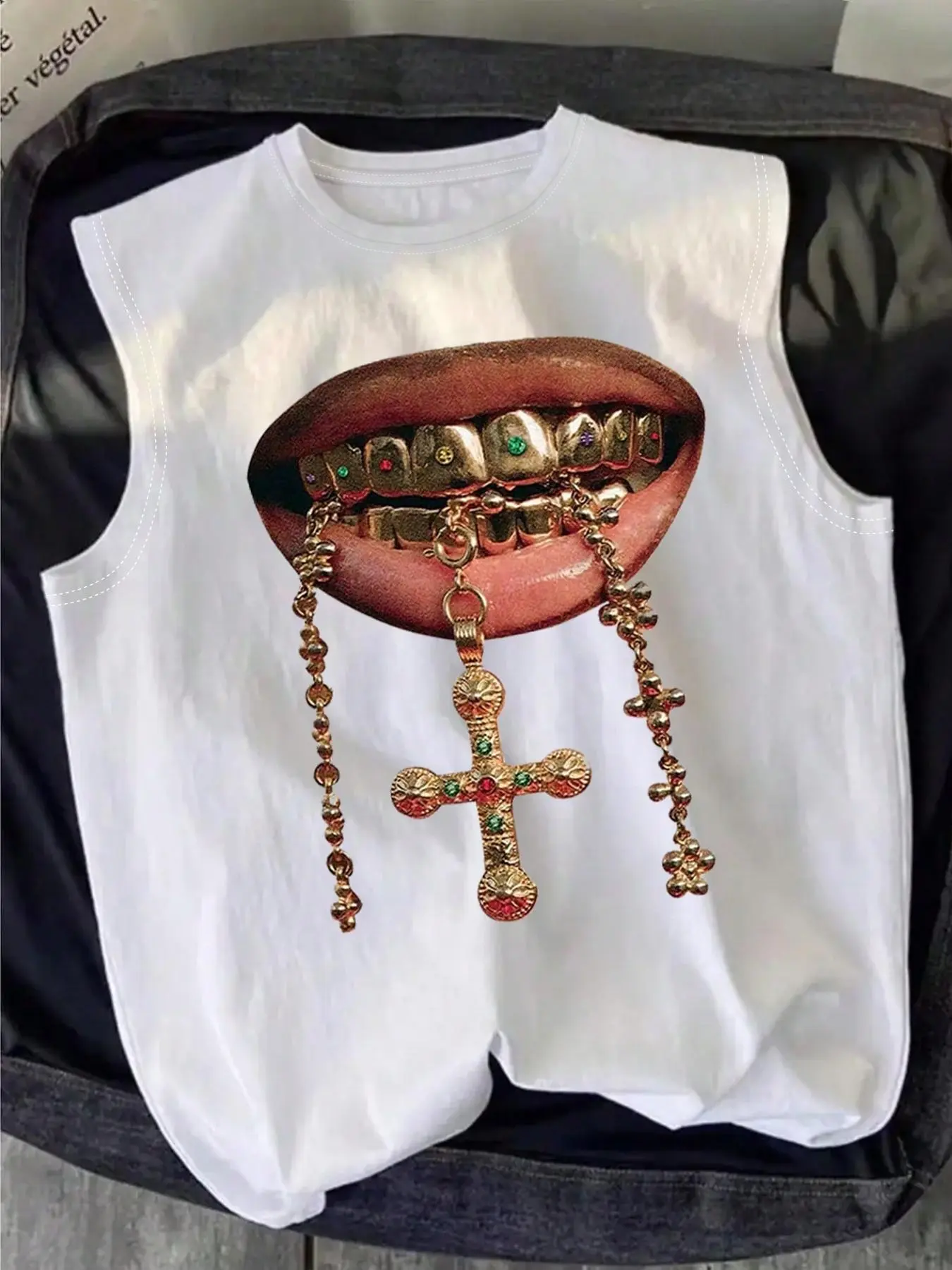 Men's Mouth & Teeth Print Round Neck Tank Top, Regular Fit Casual Fashion Sleeveless Top for Summer, Men's Clothes for Daily Wear, Casual Tank Tops, Socks, Tank Vest, Casual Basic Tanks, Graphic Tank Tops