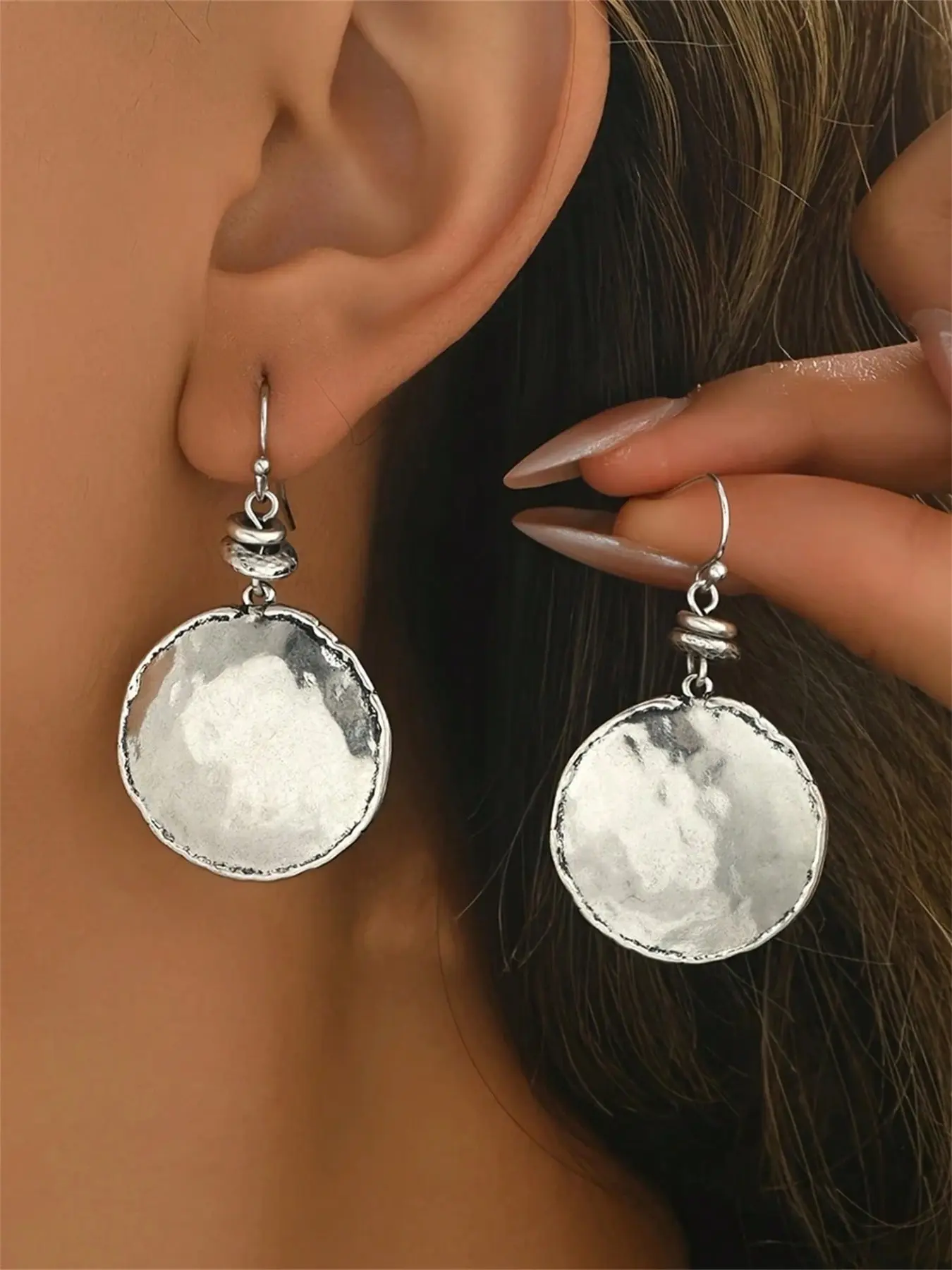1pair Vintage Hammered Hoop Earrings for Women - Simple Round Drop Dangle Earrings, Minimalist Everyday Jewelry Gift for Casual Wear, Elegant Minimalist Earrings