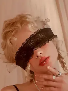 1Count Elegant black lace Eye Mask - Hollow mask, exquisite lace design, suitable for role-playing, balls and Valentine's Day, suitable for all skin types, role-playing accessory | Romantic accessory | lace fabric