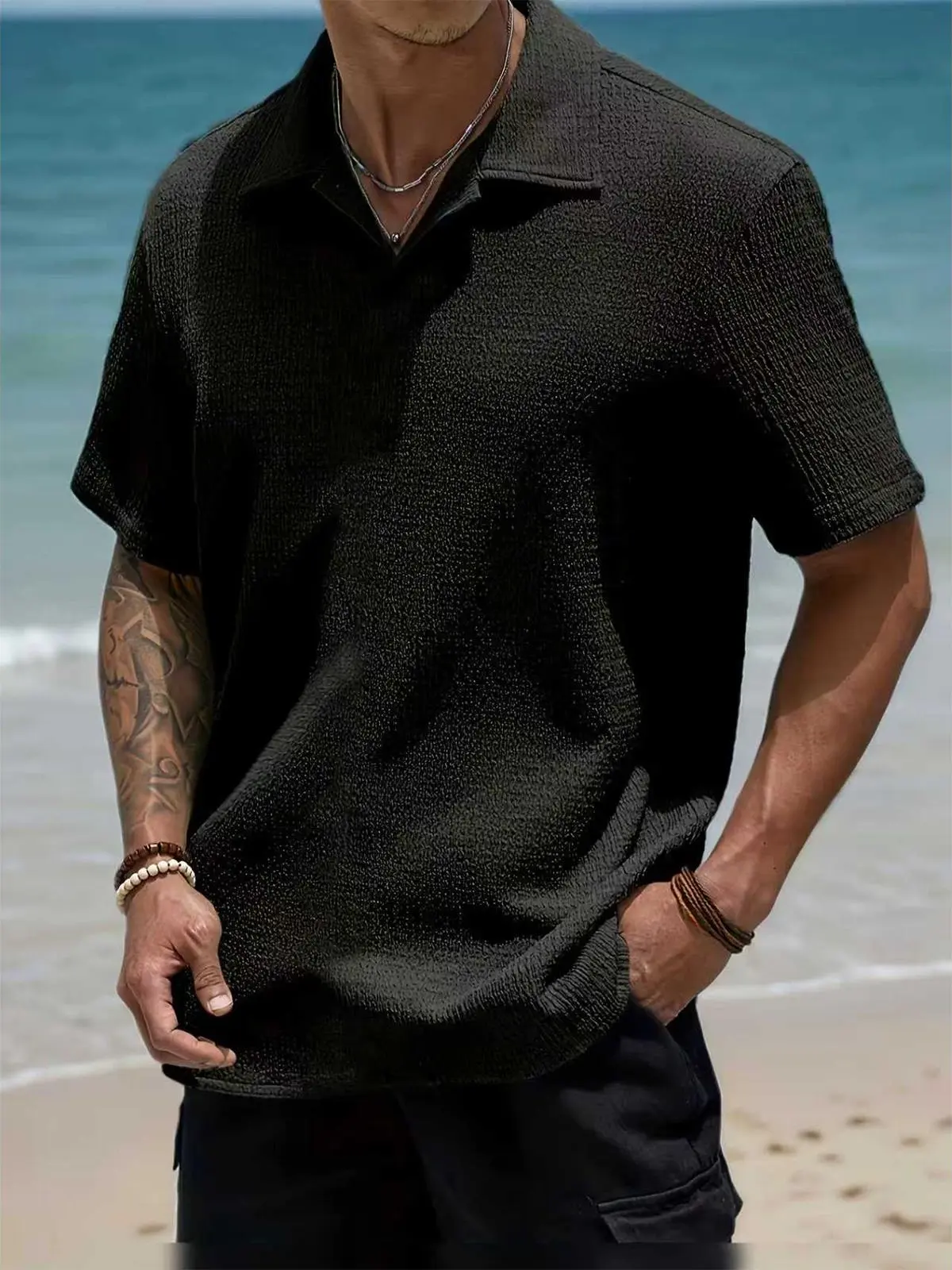 Men's beach-textured shirt, casual short-sleeve summer shirt, stylish loose-fit button-up top, lightweight breathable vacation wear, suitable for daily outings, surfing, and beach outfits, comfortable casual shirt Menswear Tropical Shortsleeve