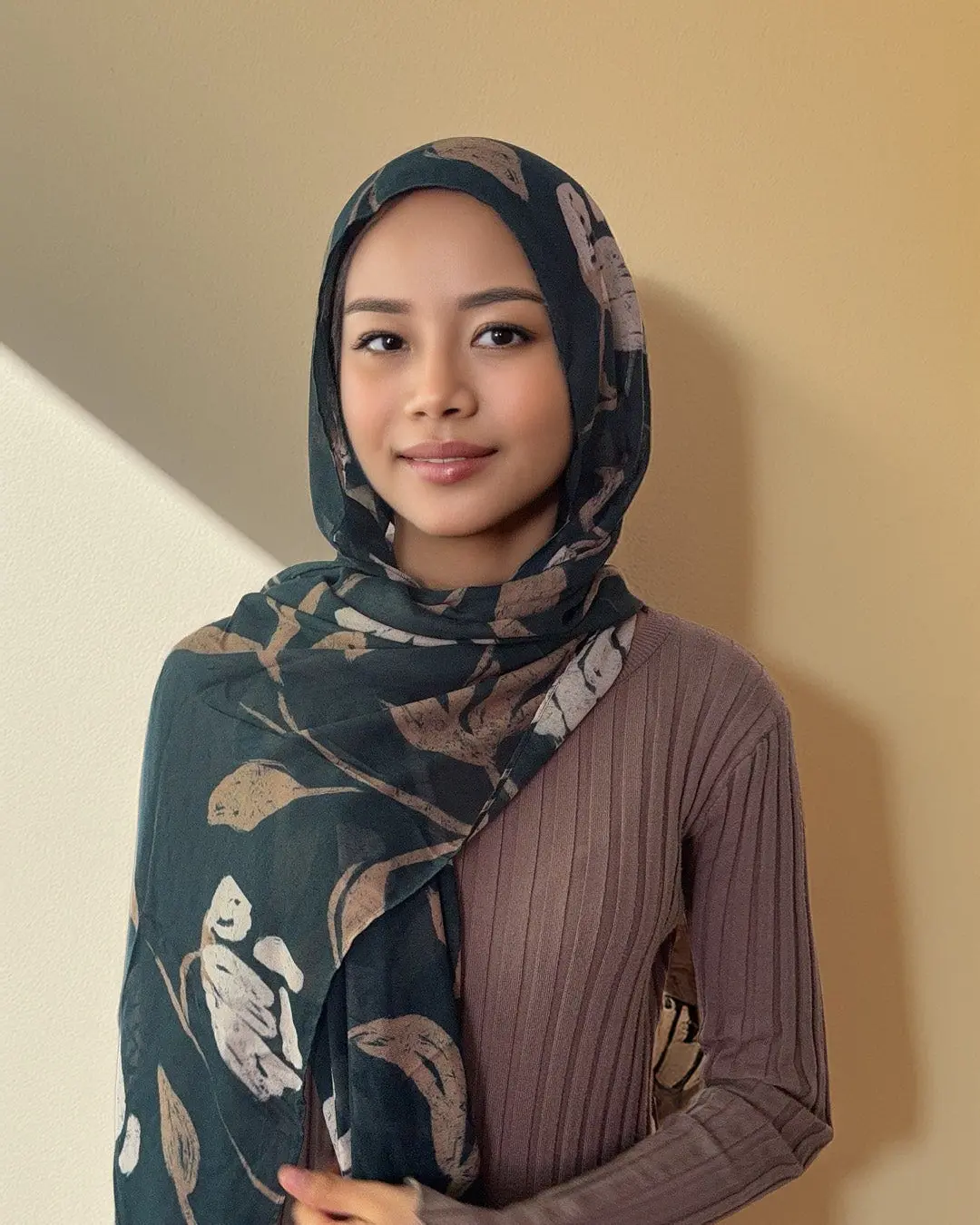 Bamboo Woven Printed Hijab - Garden Florals Deep Green