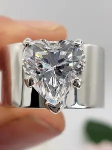 Women's Heart Shape Zirconia Ring in Platinum Color, Elegant Wide Engagement Wedding Ring, Simple Style Jewelry for All Seasons