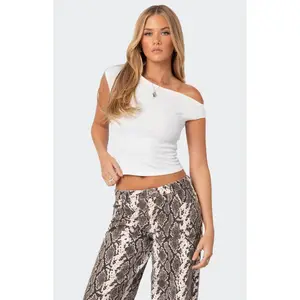 Edikted Women's Jett Asymmetric Top