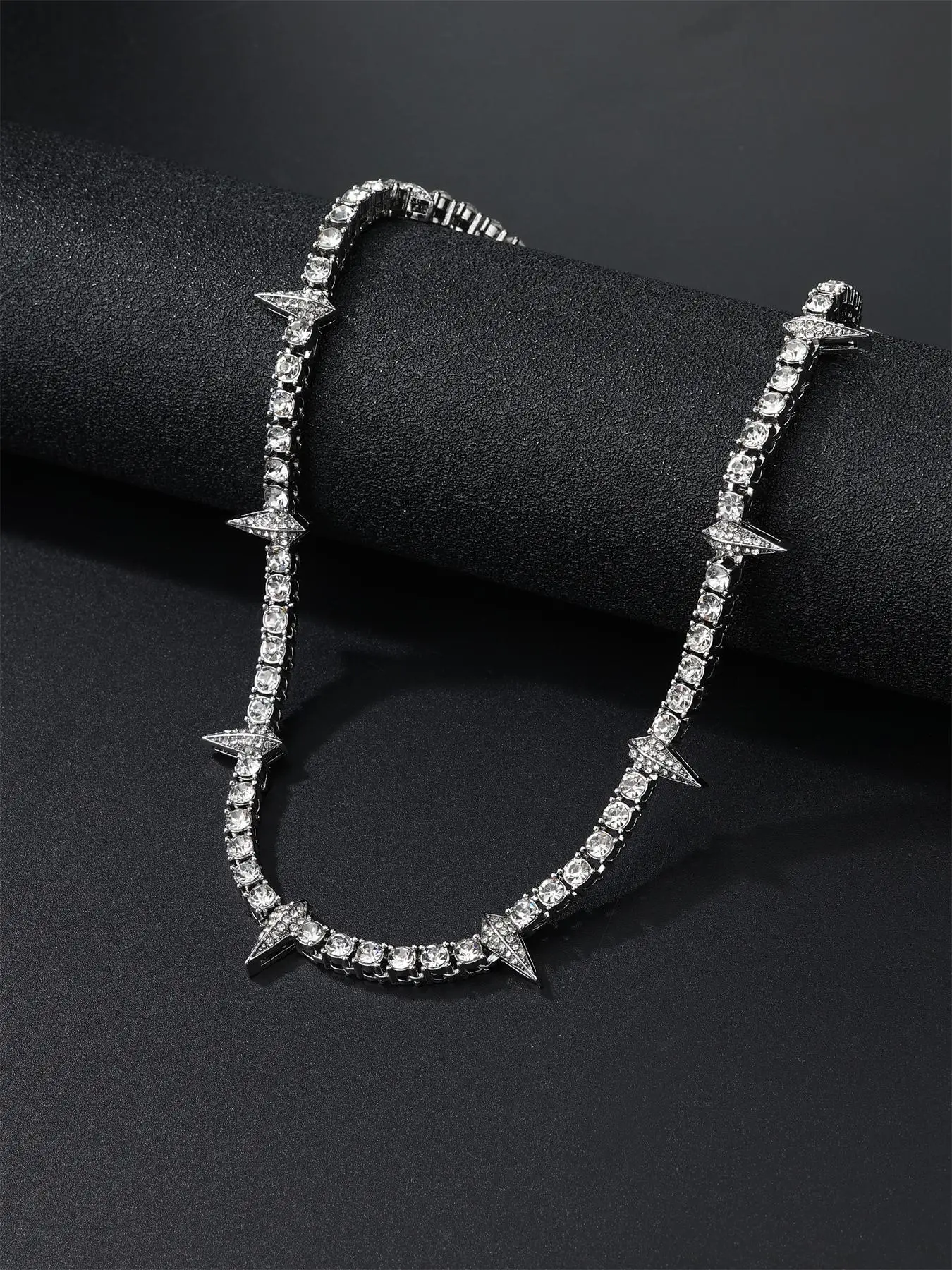 New Fashion Accessories, Hip-hop Style, Multiple Colors & Sizes, Thorny Necklace, Personalized Style, Men's and Women's Trendy Accessories, Give To Fr