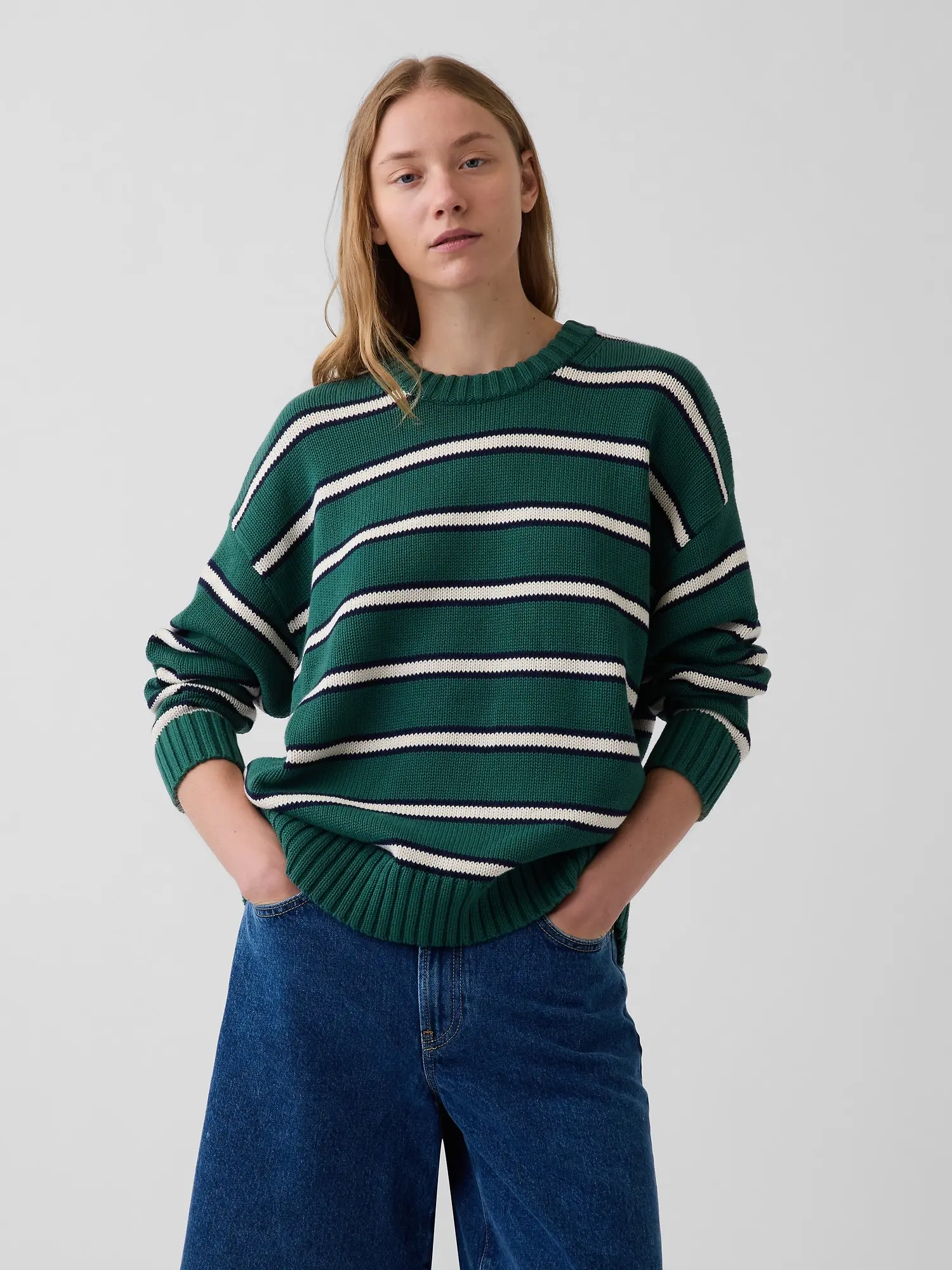 Gap Women's 100% Cotton Oversized Sweater Gap Women's 100% Cotton Oversized Sweater