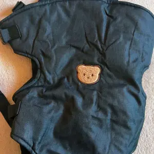 Adjustable Bear Embroidered Baby Carrier, Multi-Functional Front Carry Design, Comfortable Sleep Support, All-Season Use