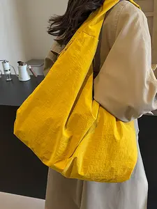 Personality, simple and lazy style  pleated texture, shoulder crossbody bag, wide shoulder strap design  fashionable  versatile crossbody bag, niche design suitable for daily commuting, shopping ， travel, etc.