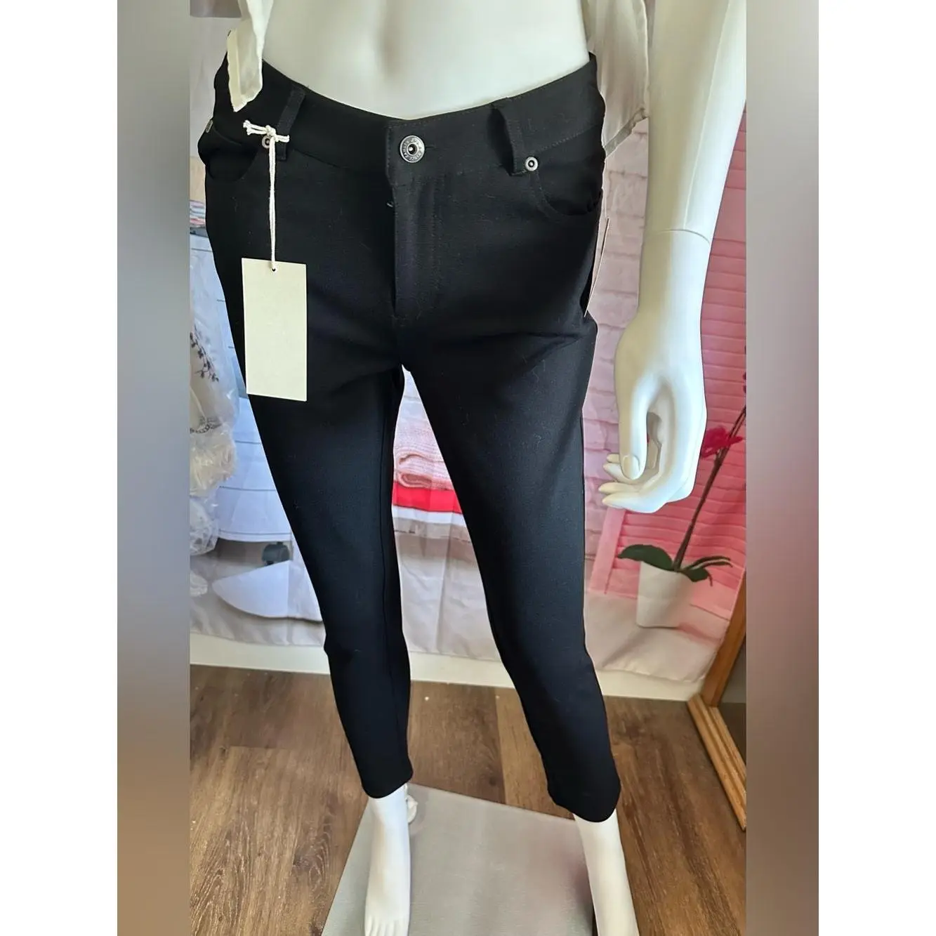 Two by Vince Camuto Black Skinny Ankle Pants