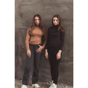 The Beautiful Basic Turtleneck Comfortable Fabric Soft Top Blouses Fitted Long Sleeve Casual Autumn Women's Shirts Minimalist Style Womenswear Cozy Fitted Silhouette Versatile for Any Occasion