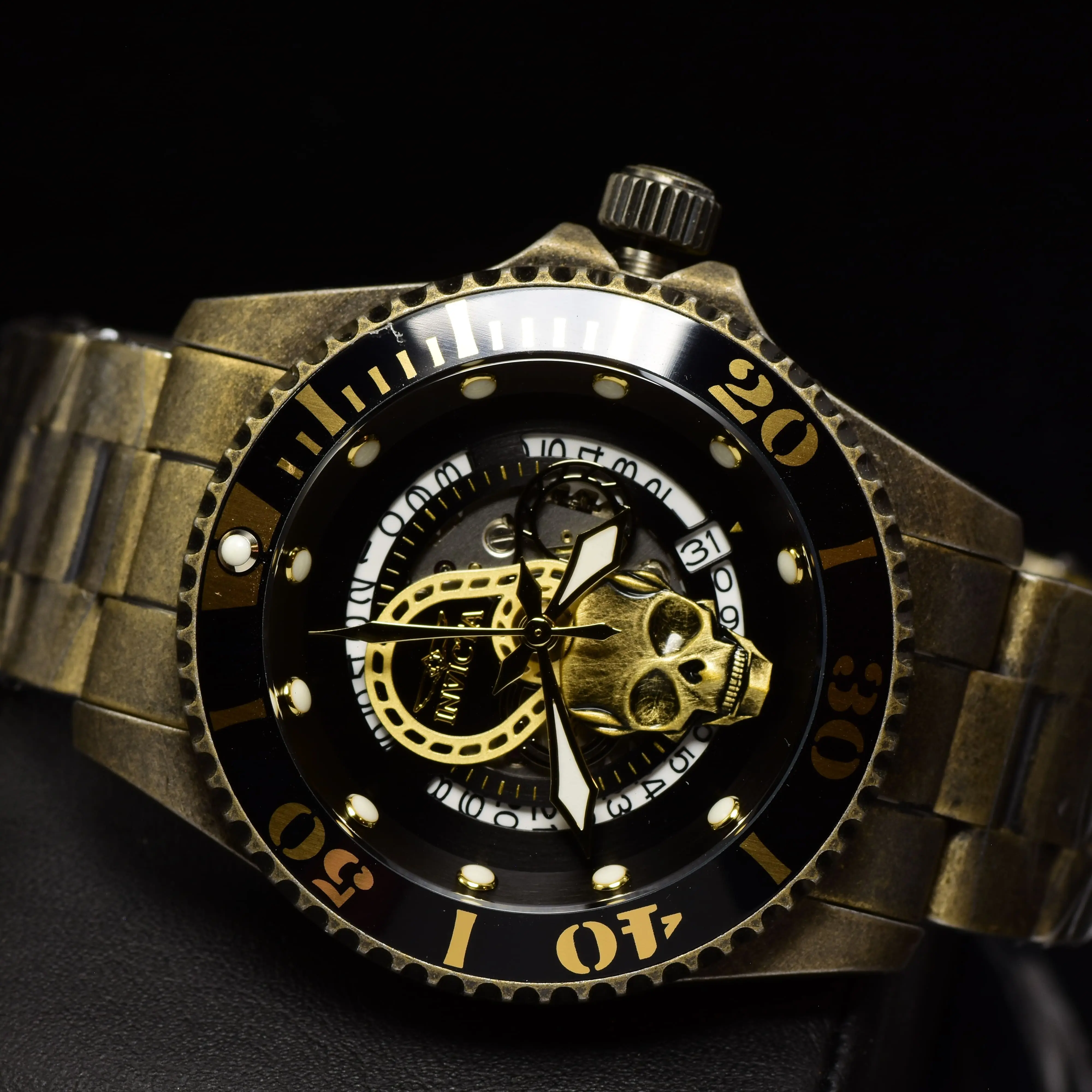 Invicta Men's PRO DIVER Automatic 43mm Black SKULL Dial SS GOLD Watch