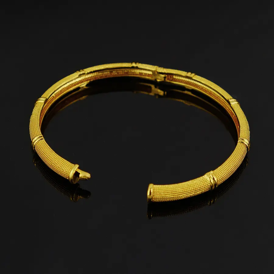 2piece/setWomen24KGold-platedHollowFlowerBraceletFestivalVietnameseSandGoldBrideBangles 2piece/setWomen24KGold-platedHollowFlowerBraceletFestivalVietnameseSandGoldBrideBangles