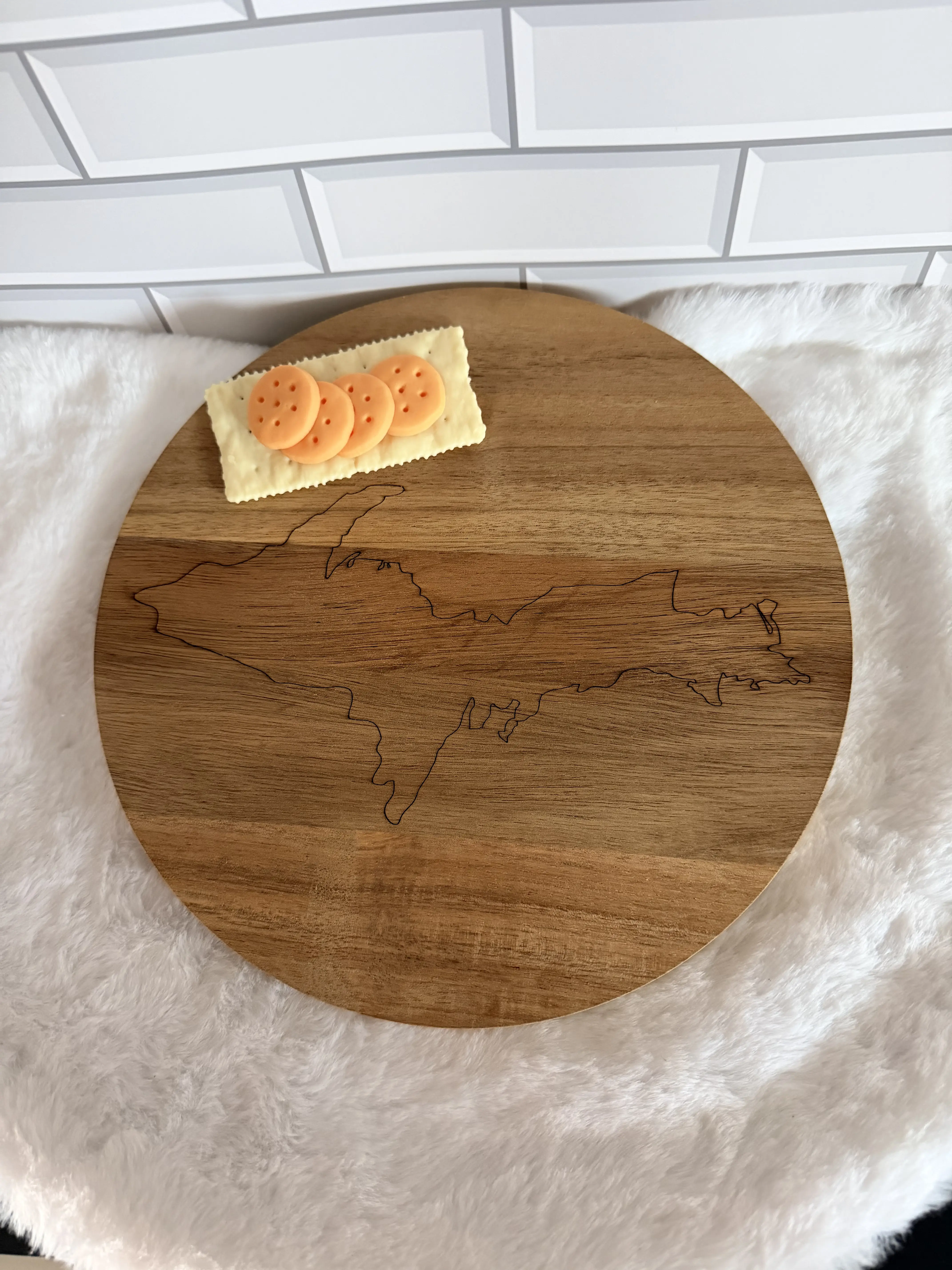 Round Bamboo Cutting Board With Big UP