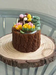 DEcorative Floral Garden Candle / Handmade wax sculpture