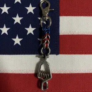 BCWG-HARDLINE Weave Glove Holder with High Quality Clips American Flag Colors Patriotic Design
