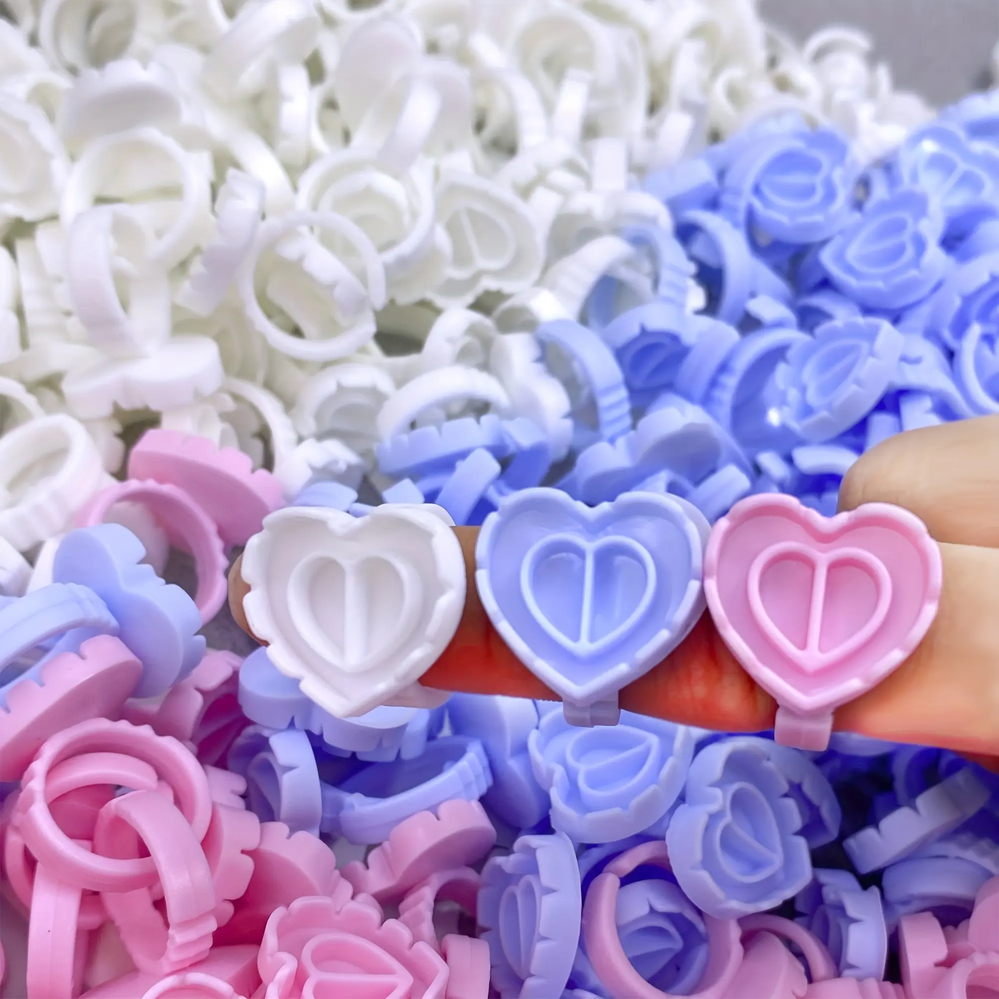 100pcs Disposable Eyelash Glue Fan Cup Rings Holder Container Tattoo Pigment Eyelash Extension Tools Lash Supplies Cosmetic Makeup Tool DIY Lash Tools Beauty Equipment