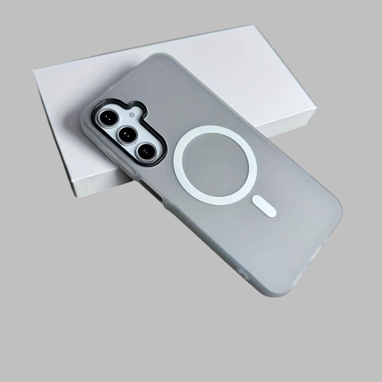 Phone Case For Samsung For Galaxy S26 S25 S24 S23 S22 Ultra Plus Fe Edge + 4G 5G New Jelly And PC 2-in-1 Candy-colored Translucent Anti-fall Mobile Phone Case Can Be Split Into Two For Use, Featuring Magnetic Wireless Charging