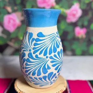 Vase Relieve Boliche color Azul turquesa 9.5 in