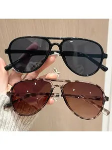 2pcs Stylish Square Fashion Glasses for Women - Trendy Party Eyewear with Black Lenses, Clear Plastic Frame, and Decorative Accents, Perfect for Cross-Border Fashion Looks