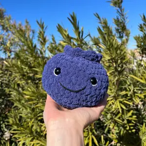 Crochet Blueberry Plush - Soft Plush Toy with Smiling Face, Ideal for Gifts and Collectibles
