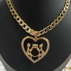 Cadena gold plated unisex con dije