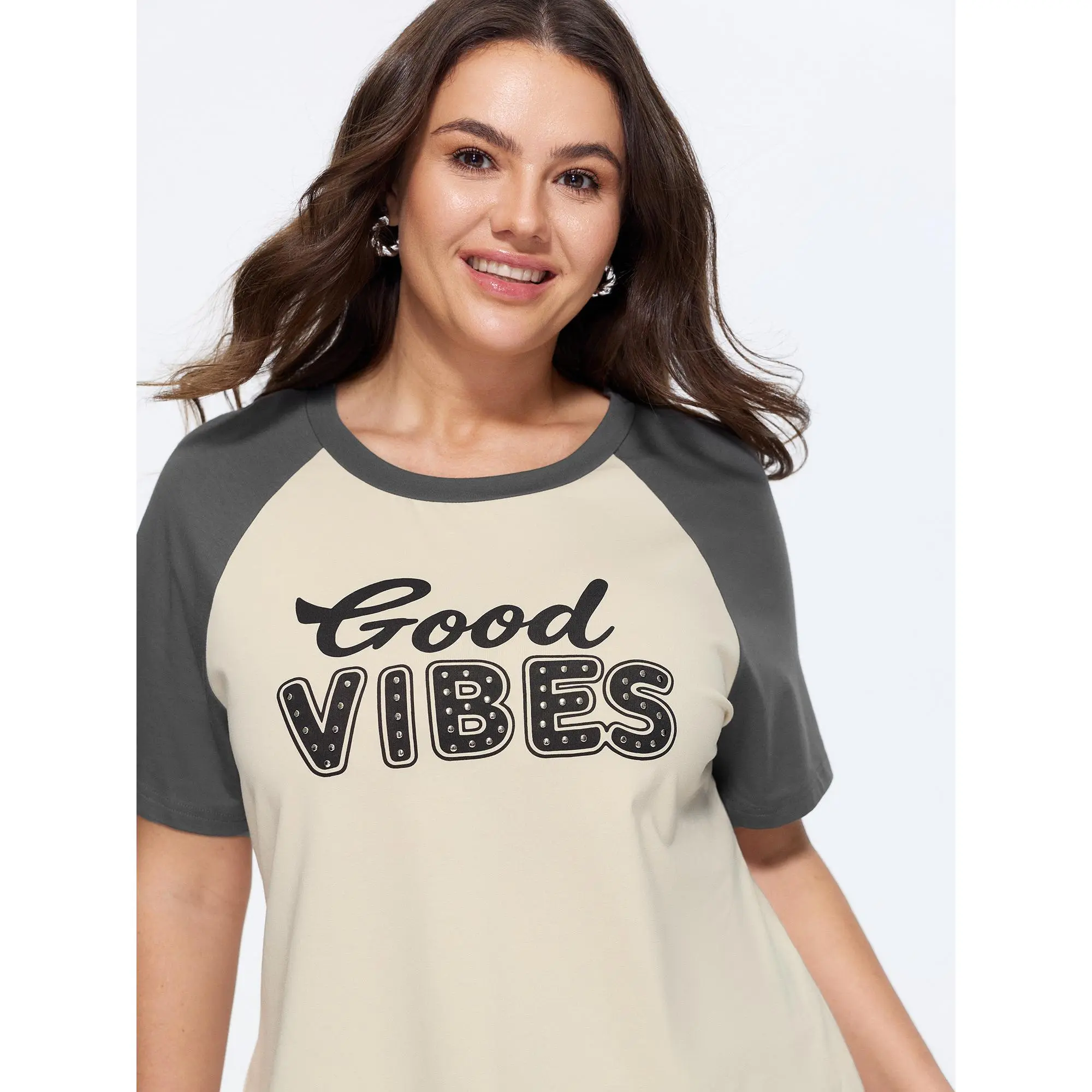BloomChic Plus Size Colorblock T-shirt, Casual Basic Cotton Garment with Raglan Shortsleeve, Round Neck and Cropped Fit, Short Sleeves, Casual Wear, Cotton Blend, Hand Wash Only, Low Iron, Plain