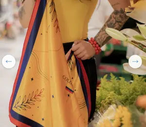 pañoleta (scarf/bandana) de Colombia