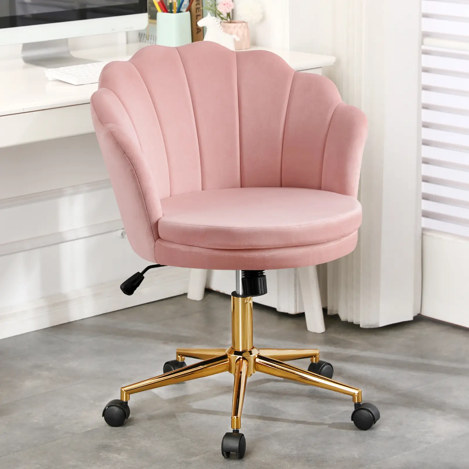 Furnimart Home Office Chair with Wheels, Adjustable Swivel, Velvet Material, Cute Modern Seashell Back, Ideal for Living Room, Bedroom, Office
