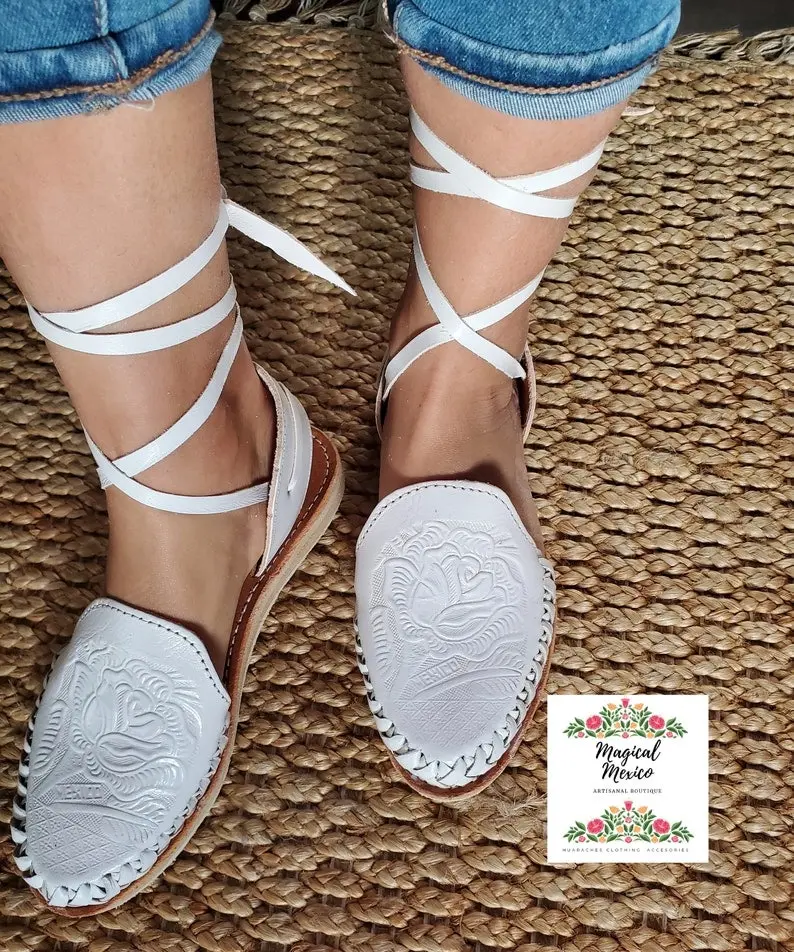 Huarache sandal Lace-up white rose tooled/ white huaraches for woman/ boho hippie sandals/ woman sandals/white huarache woman/mexican sandal