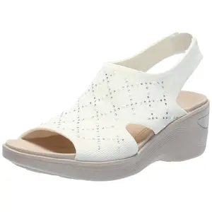 Bzees by Lifestride Destiny Bright Slingback Sugar Cream Fabric  I9914F1100 Women's