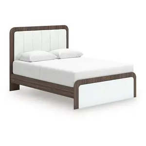 Kendanport Upholstered Bed