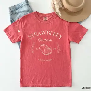 Comfort Colors Strawberry Vintage Shirt, Strawberry Festival Cottagecore T-Shirt,4th of July Shirt Strawberry Tee, Summer Fruit Strawberry Tee