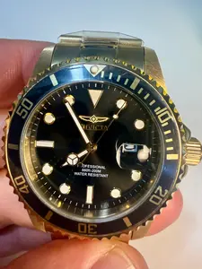 Invicta 33271 Pro Diver 42mm Black Dial Gold-Tone Quartz 200m Men's Watch