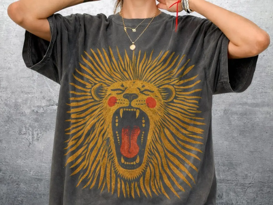 Comfort Colors® Vintage Boho Lion Shirt, Oversize, Womens, Unisex  T-shirt