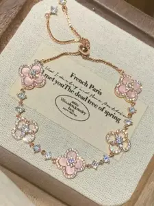 Women's Four-Leaf Clover Bracelet with Sparkling Quartz, Adjustable Allergy-Free Waterproof Design, Rose Option Available