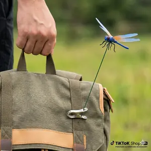 4Pcs 3D Metal Fake Dragonfly Clips Outdoor Garden Rod Decor Fly & Bird Deterrent Decorative Clips for Patio Yard Home Durable Versatile Design Easy Installation Instant Charm